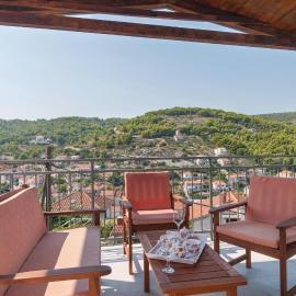 Holiday Home Stomorska With Sea View 12, hotel in Stomorska