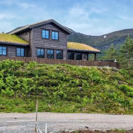 4 Bedroom Amazing Home In Stryn, hotel v destinácii Stryn