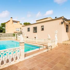 5 Bedroom Stunning Home In Roda De Berà