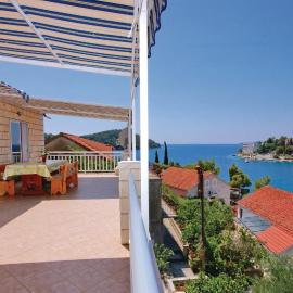 Awesome Apartment In Brna With House Sea View, hotel in Brna