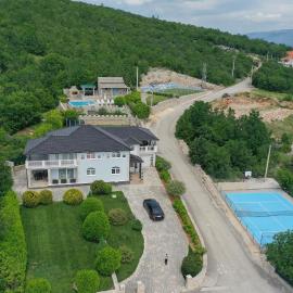 Cozy Home In Gornje Podbablje