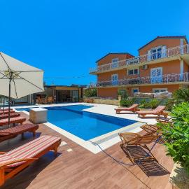 Cozy Apartment In Kastel Stari