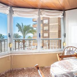 Gorgeous Apartment In El Campello With Wifi, hotel in El Campello
