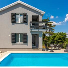 2 Bedroom Nice Apartment In Vrbnik