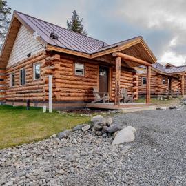 Lakeshore Lodging Cabins, hotel di Homer