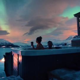 Arctic Aurora View โรงแรมในYtre Tomasjord