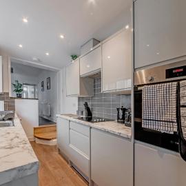 Modern 2 bed 2 Bath House in Sittingbourne by Splendid Stays