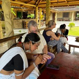 Tharu Community Lodge, ξενοδοχείο σε Kawasoti