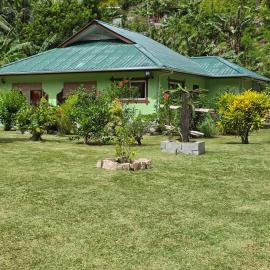 Dan Zoranz Self Catering Guest House, hotel i La Digue