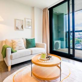 Sophisticated One-Bedroom Hotel Suite in Parnell