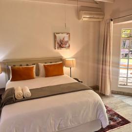 WOODS GUEST HOUSE, hotel Middelburgban