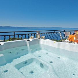 Tučepi में, होटल Holiday Home Gornji Tucepi-Srida Sela Bb Ii