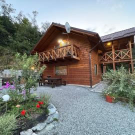 Cabana Luna, hotel di Valea Ierii