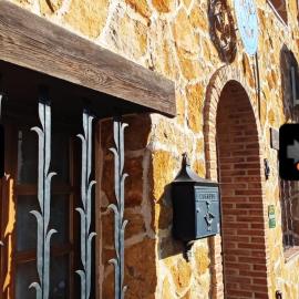 GREDOS RURALRUT El Tiemblo a solo 1 hora de Madrid, descuentos a partir de 7 noches, zonas de baño y ocio a pocos metros de la casa, Reservas Naturales, cabina hidromasaje, Aire Acondicionado, WIFI, hotel a El Tiemblo