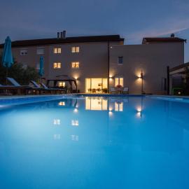 Villa Sara Family Villa with Pool and Jacuzzi Imotski Makarska Region