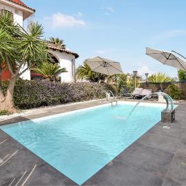 Gorgeous Home In Acicatena