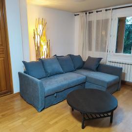 Cette Maison est la Vôtre