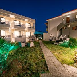 ANTONY's LUXURY APARTMENTS, hotel i Nikiti