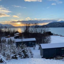 Northern Light Cottage โรงแรมในYtre Tomasjord