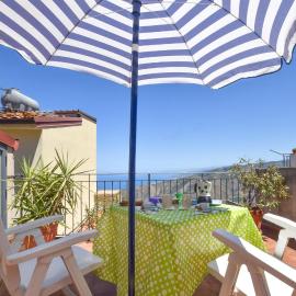 1 Bedroom Beautiful Apartment In Tusa, Hotel in Tusa