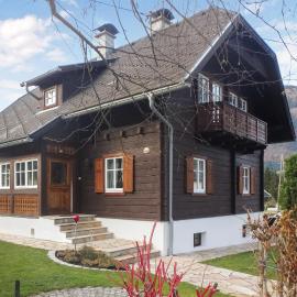 Landhaus Mit Sauna Kleblach, hotell sihtkohas Fellbach