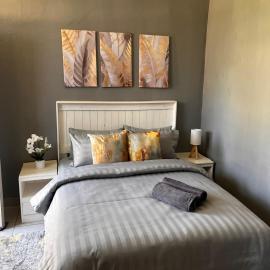 Beautiful studio apartment in Hazel Park