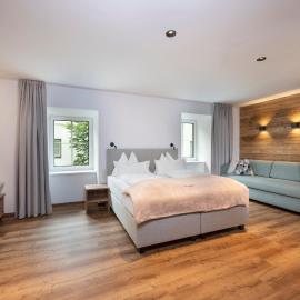 Hotel Gasthof Brüggler, hotel di Radstadt