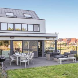 Beautiful Home In Brugge With Wifi
