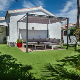Happy scape bungalow with relaxing garden