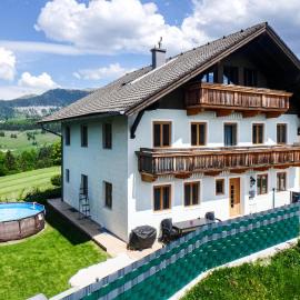 Ferienhaus Mit Pool St Koloman, Hotel in Sankt Koloman