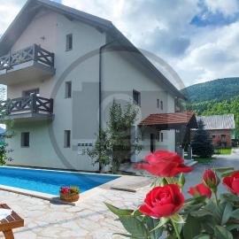 Beautiful Home In Jasenak With Sauna, Hotel in Jasenak
