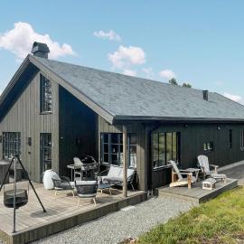 Nice Home In Trysil With House A Mountain View, hotel in Trysil