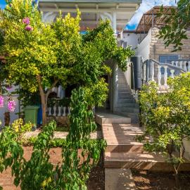 Cozy Apartment In Pakostane With Wifi