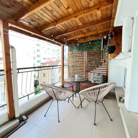 Cosy Sea View Apartment with Terrace 2 min from Beach Lazur Burgas