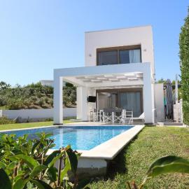 Villa Paradisio - Pool, Sea View, 4bdrms,BBQ, Hotel in Chaniotis