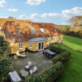 3 Bedroom Cozy Home In Løgstrup, hotel en Knud