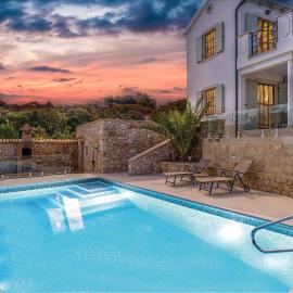 Stunning Home In Sveti Jakov With Sauna, Hotel in Sveti Jakov