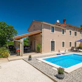 Villa Ena Istra, hotel in Marčana