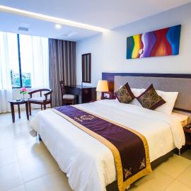 Golden Quang Tri Hotel – hotel w mieście Ðông Hà