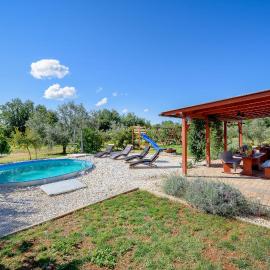 Lovely Home In Pula With Wifi