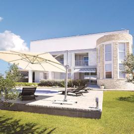 Luxurious Home In Debeljak With Sauna
