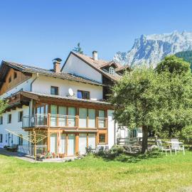 Helle Ferienwohnung In Ehrwald