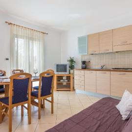 Apartment Porec 04