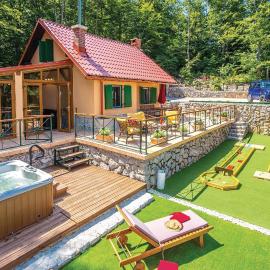 Cozy Home In Bribir With Wifi, hotel u gradu Bribir