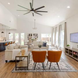 Urban Retreat near Historic Downtown McKinney