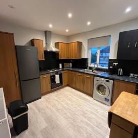 Comfortable 2 bedroom, 1 bathroom, West London flat, Hotel in Greenford