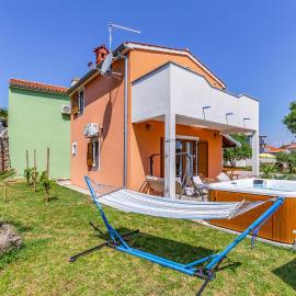 Awesome Apartment In Pula With Wifi, hotel Pulában