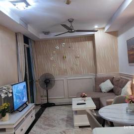 Condo With Balcony And Bayview In Malate, Manila