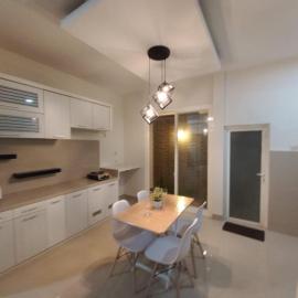 NARAYA Guest House, hotel sa Mataram