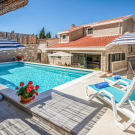 Stunning Home In Klek, hotel v destinaci Klek